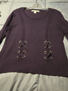 Women’s Crewneck Lace-Up Sweater in Deep Plum